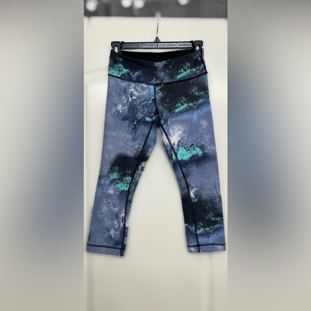 Lululemon | Women’s Blue Cosmic Leggings